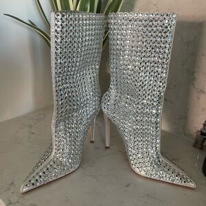 New! AZALEA WANG‎ Full Of Love Rhinestone Embellished Bootie Boots size 8